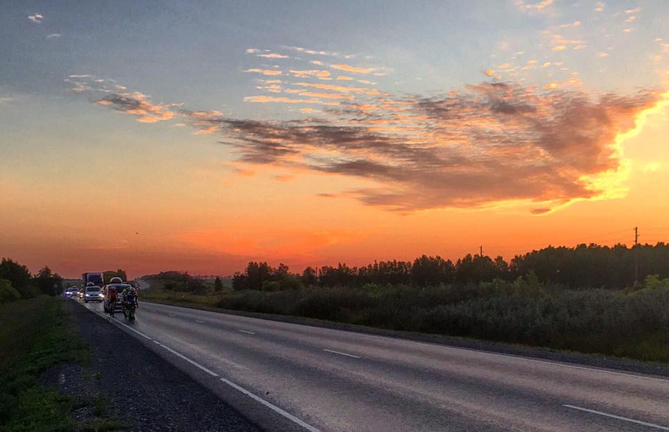 red bull trans siberian stage 6 sonnenuntergang